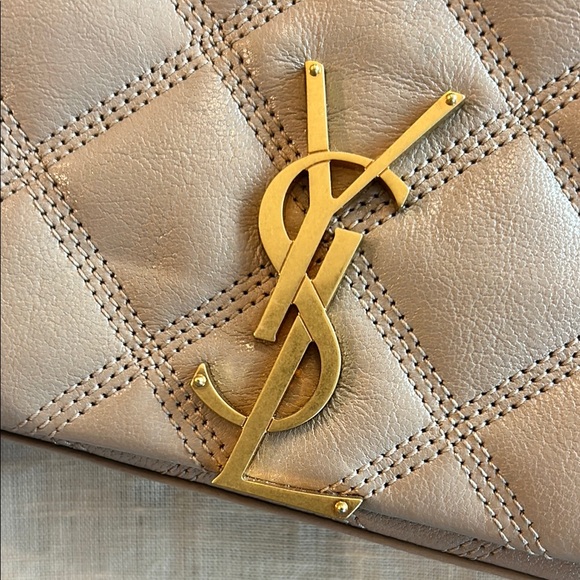 Yves Saint Laurent Quilted Tan Shoulder Bag - Picture 5 of 8